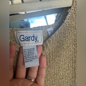 Garry shimmery top